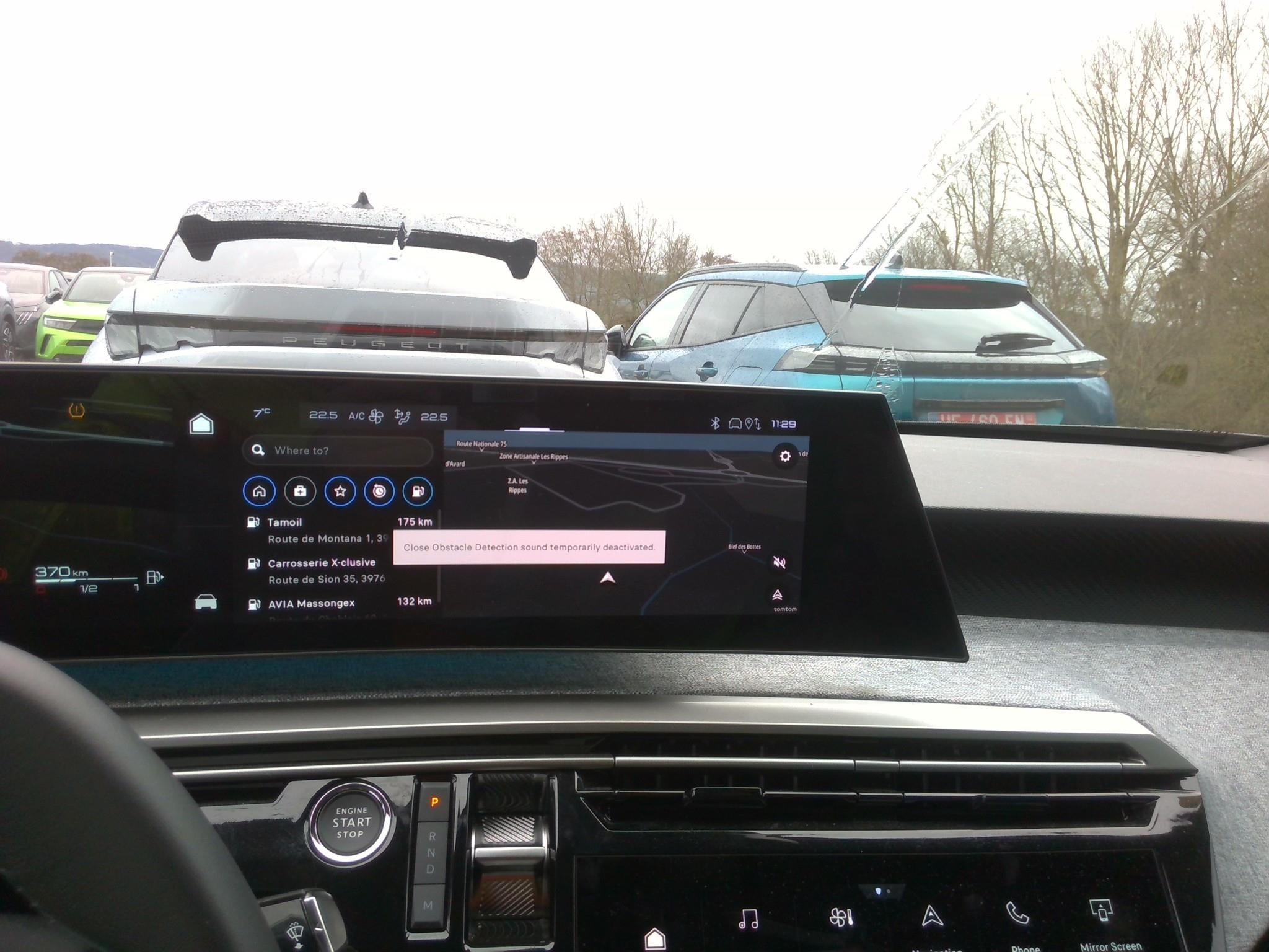PEUGEOT 3008 Hybrid 136 e-DCS6 Allure 2025