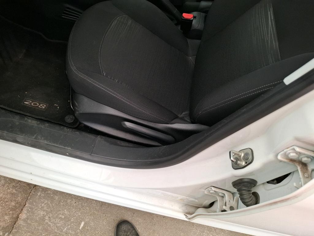 PEUGEOT 208 AFFAIRE BLUEHDI 100 S&S BVM5 PREMIUM PACK 2020