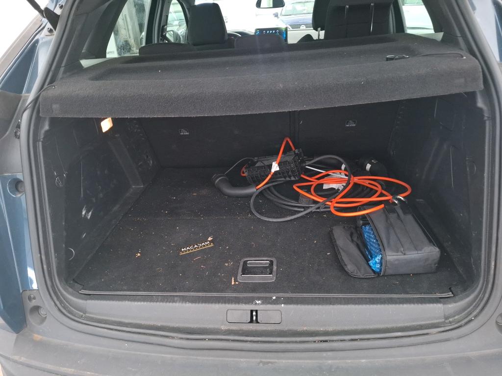 PEUGEOT 3008 Hybrid 225 e-EAT8 Active Pack 2023