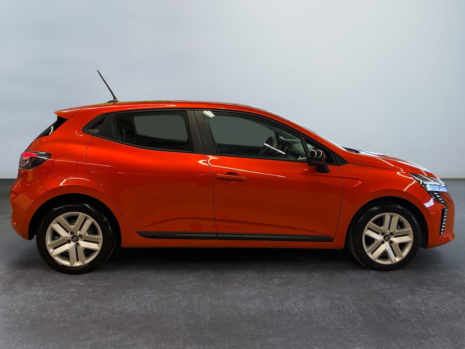 RENAULT CLIO SOCIETE BLUE DCI 100 EVOLUTION REVERSIBLE 2024