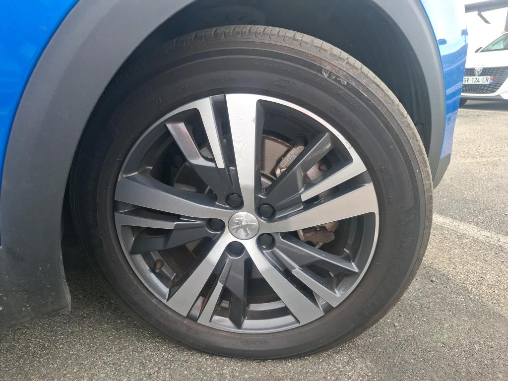 PEUGEOT 3008 Hybrid 225 e-EAT8 Allure Pack 2022