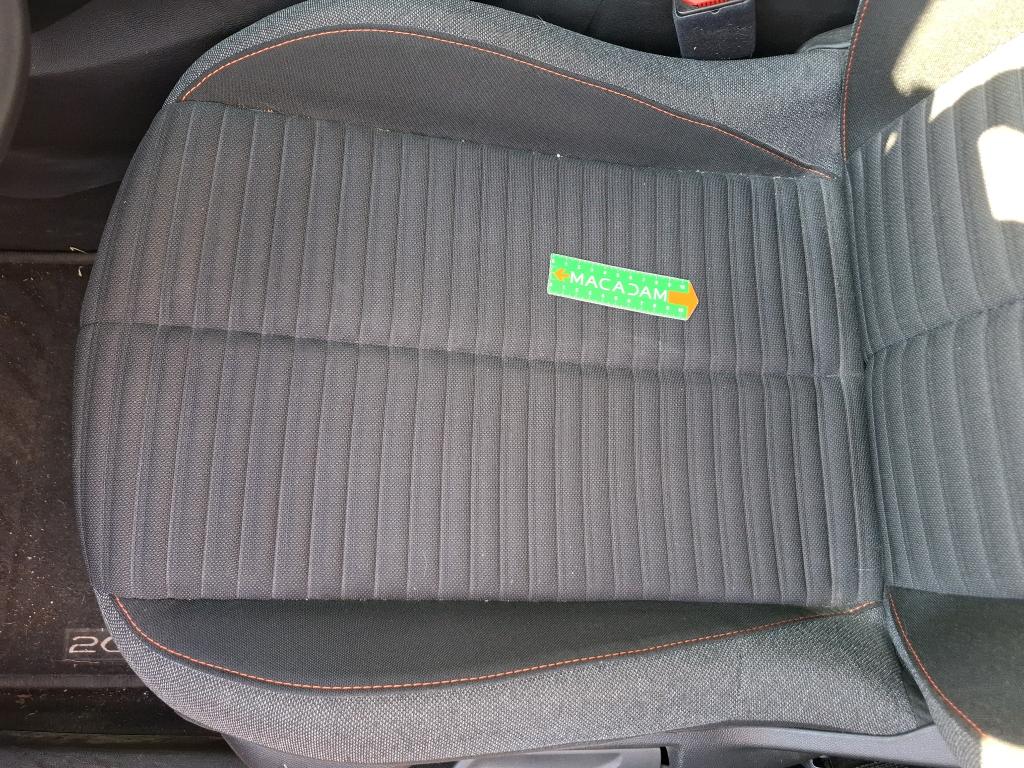 PEUGEOT 2008 PureTech 130 S&S EAT8 Active Pack 2022