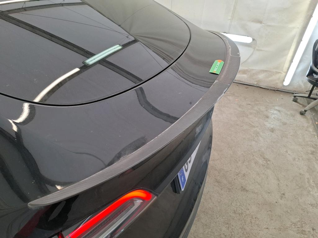 TESLA  2022