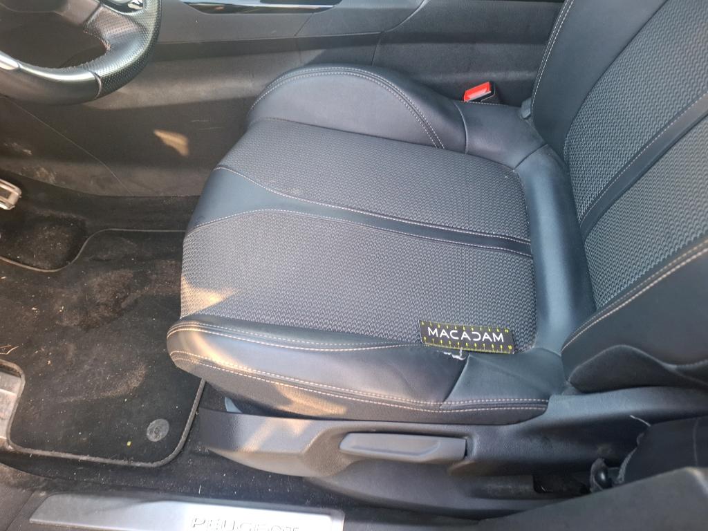 PEUGEOT 3008 Hybrid 225 e-EAT8 GT 2022