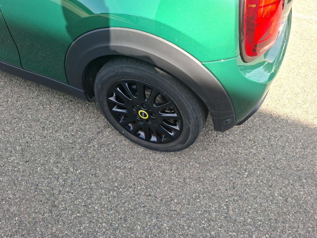 MINI HATCH 3 Portes Cooper SE 184 ch Essential 2023