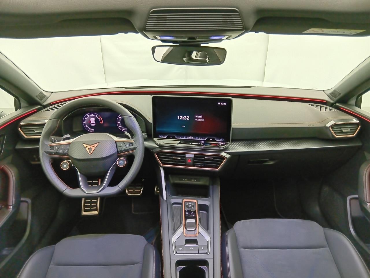CUPRA Leon 1.5 eTSI Hybrid150 ch DSG7 V 2025