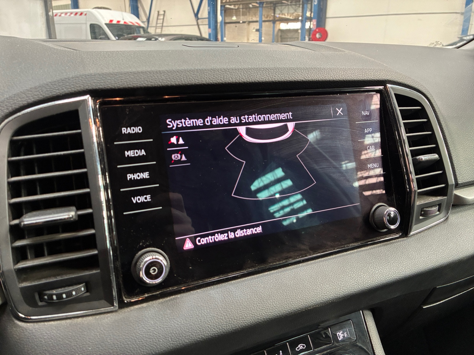 SKODA KAROQ 2.0 TDI 150 ch SCR Ambition 2021