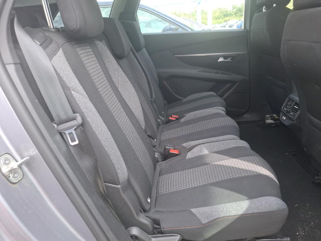 PEUGEOT 5008 BlueHDi 130ch S&S BVM6 Active Pack 2022