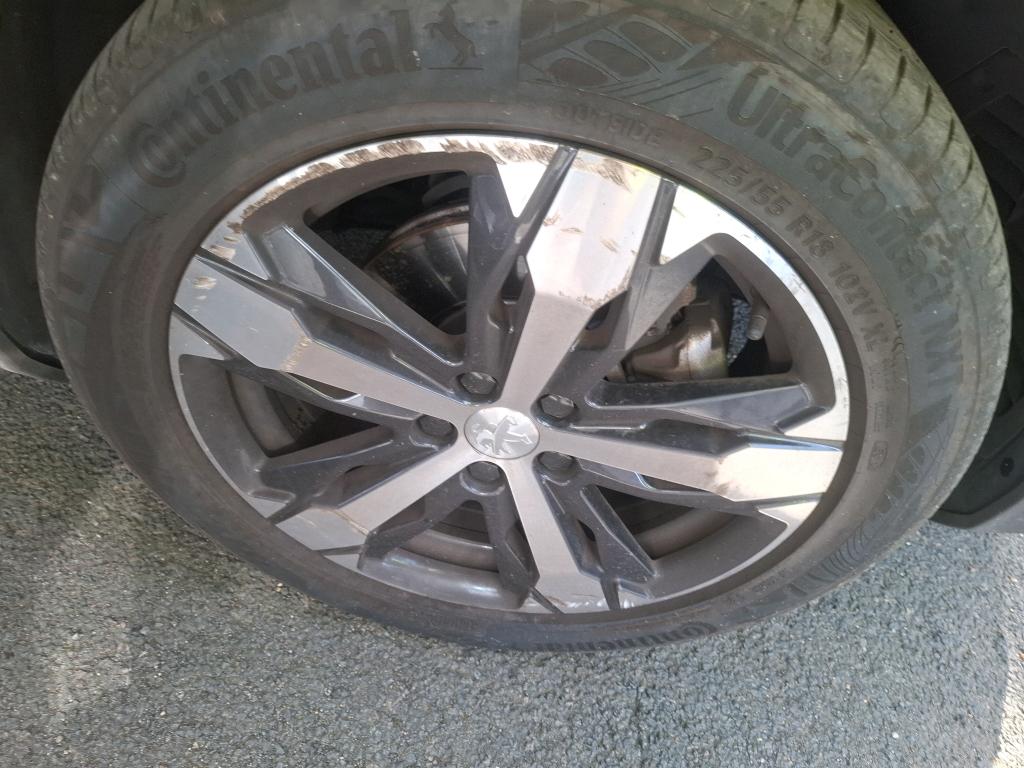 PEUGEOT 5008 PureTech 130ch S&S EAT8 GT Pack 2022