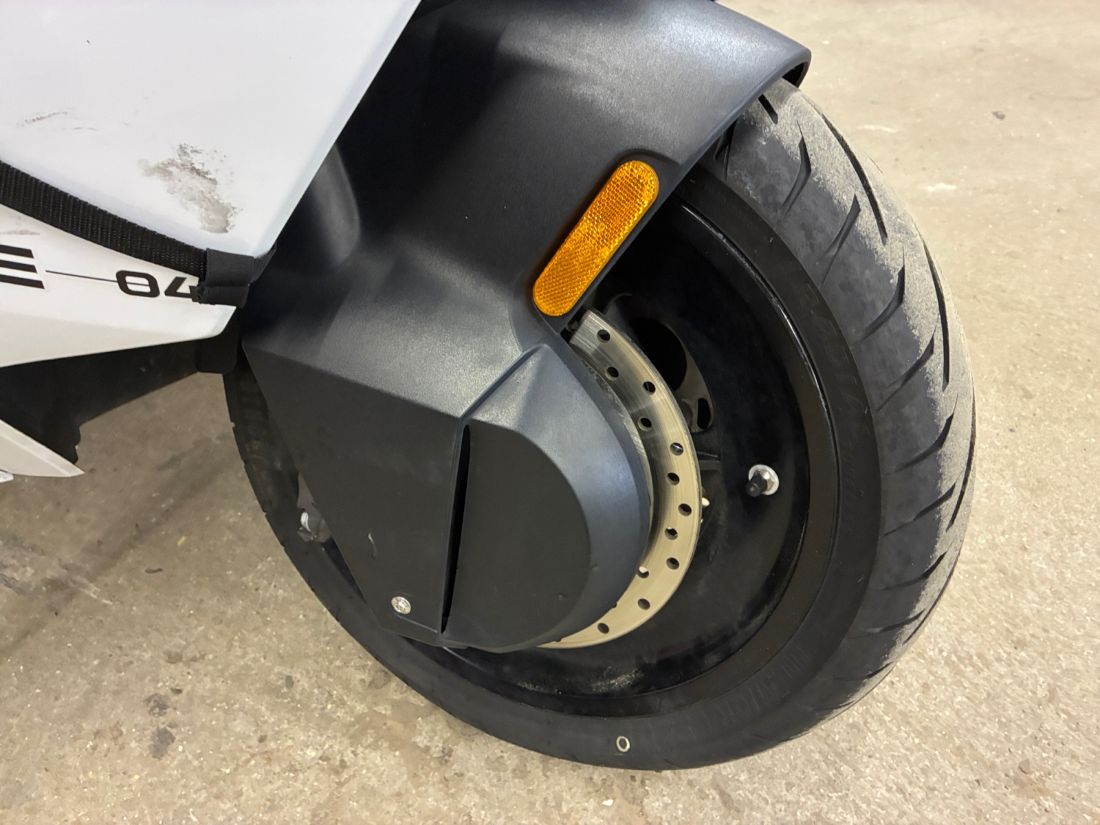 BMW C CE04 2024