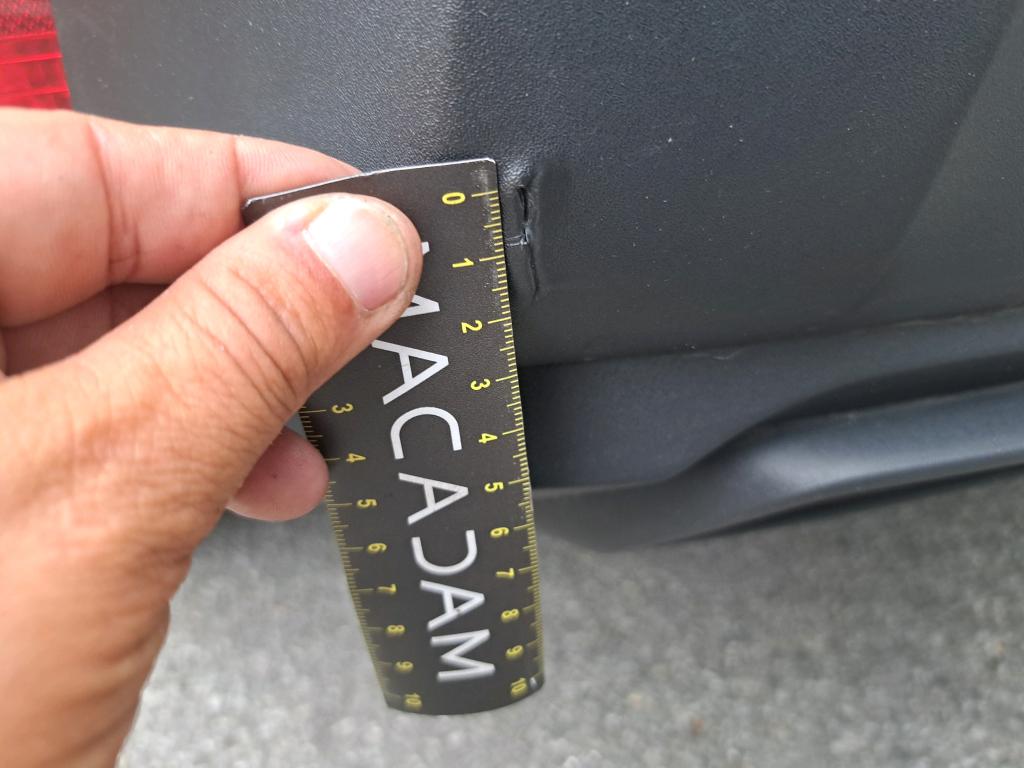 PEUGEOT 3008 Hybrid 225 e-EAT8 Allure Pack 2022