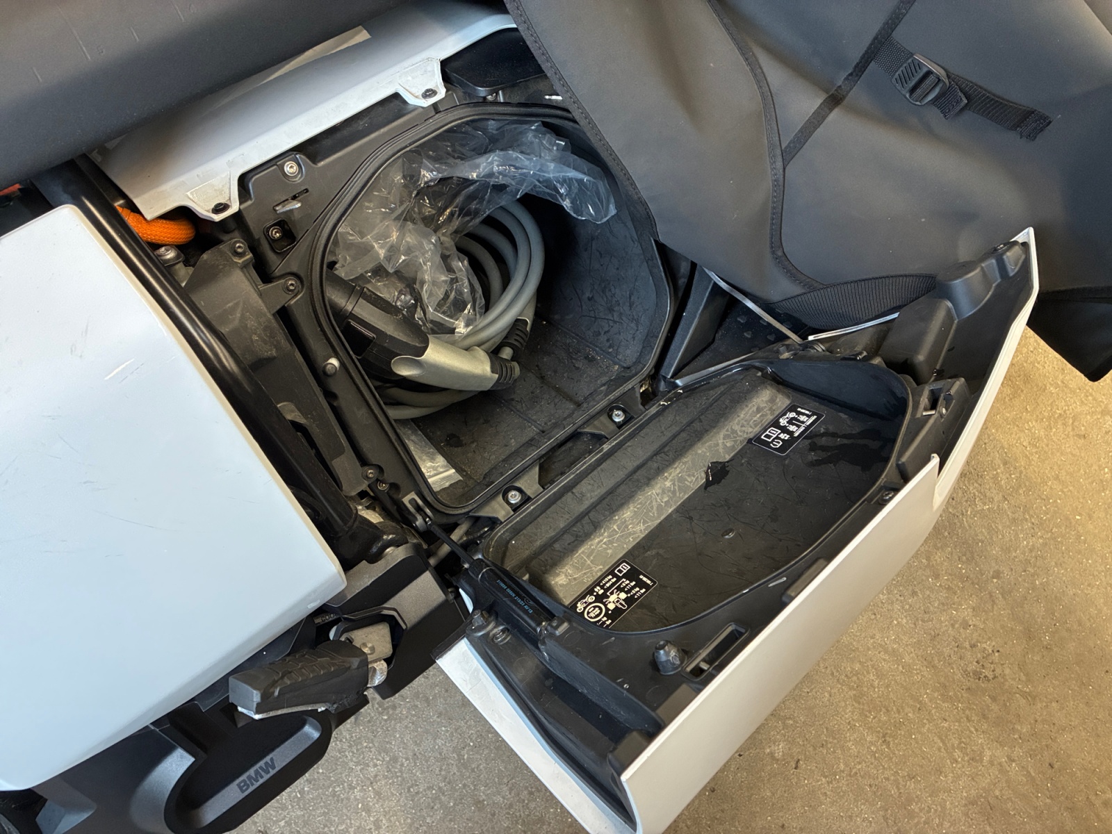 BMW C CE04 2024