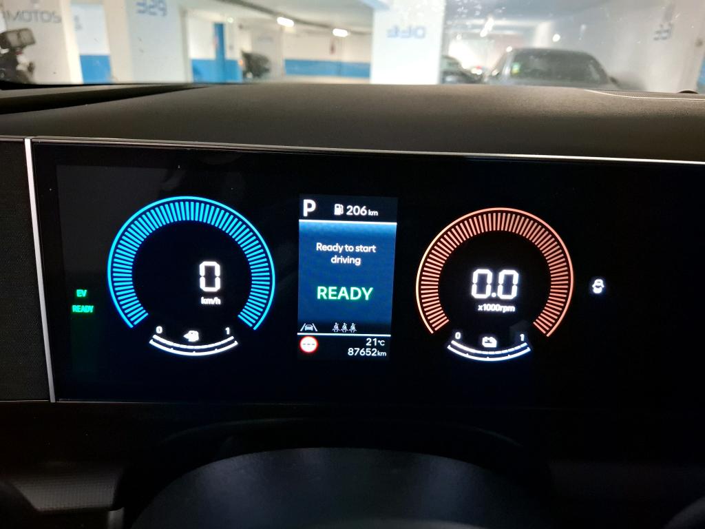 HYUNDAI TUCSON 1.6 T-GDI 215 Hybrid BVA6 Initia 2025