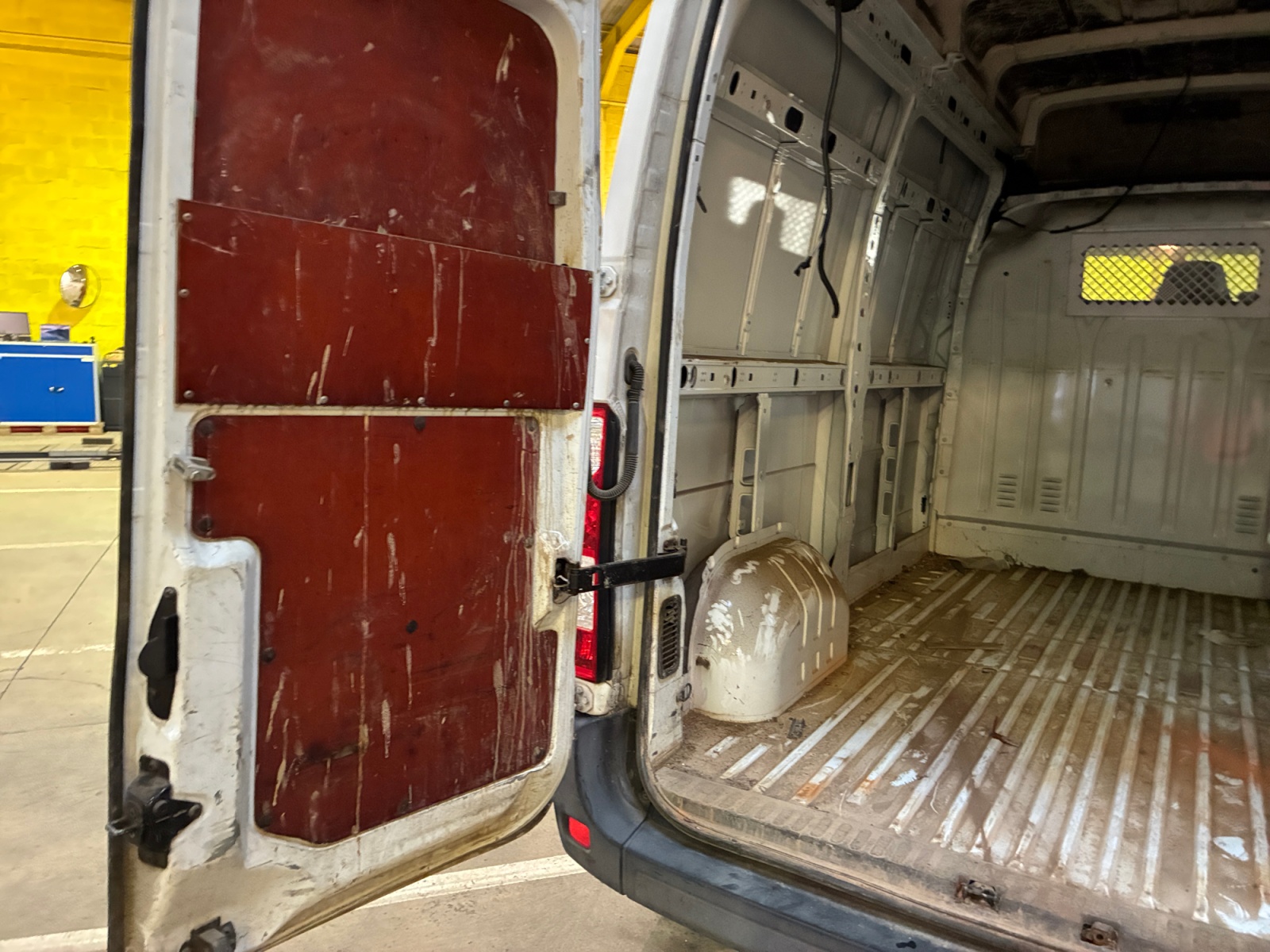 RENAULT MASTER FOURGON FGN L2H3 3.5t 2.3 dCi 125 ENERGY CONFORT EURO 5 2014