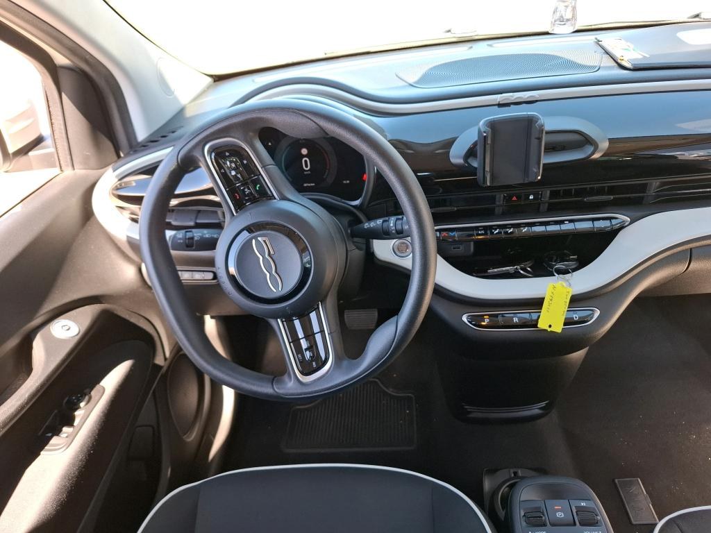 FIAT 500 e 95 ch Action 2023