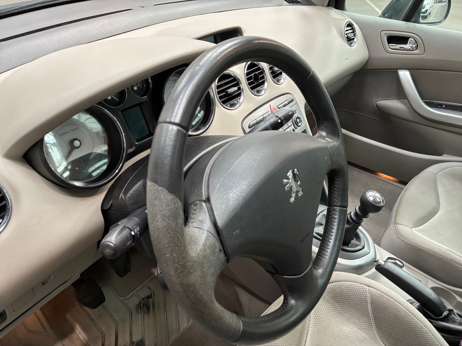 PEUGEOT 308 1.6 THP 150ch BVM6 Premium Pack 2009