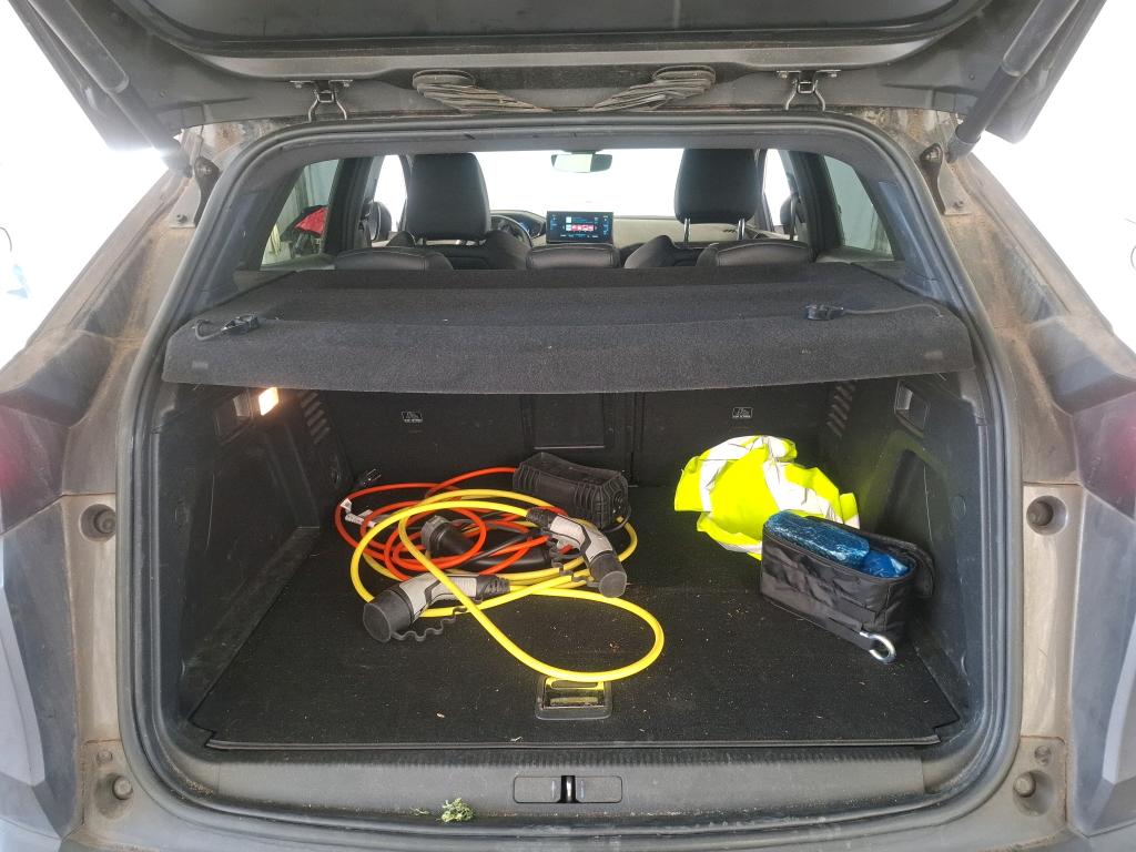 PEUGEOT 3008 Hybrid4 300 e-EAT8 GT Pack 2022