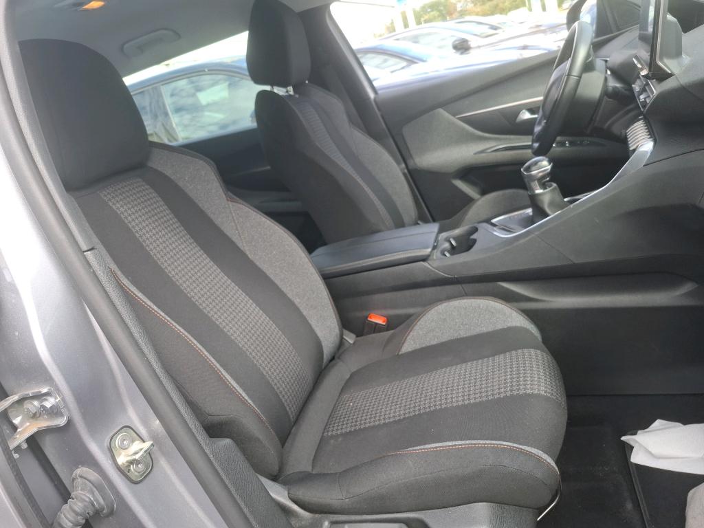 PEUGEOT 5008 BlueHDi 130ch S&S BVM6 Active Pack 2022