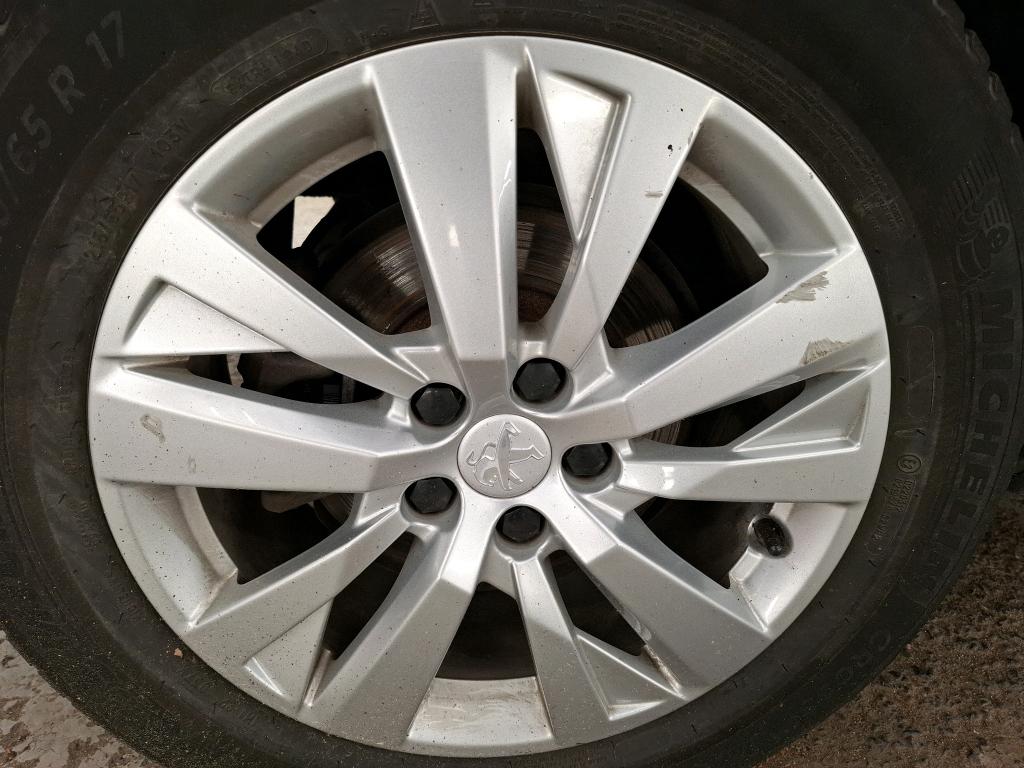 PEUGEOT 3008 PureTech 130ch S&S EAT8 Active Pack 2023
