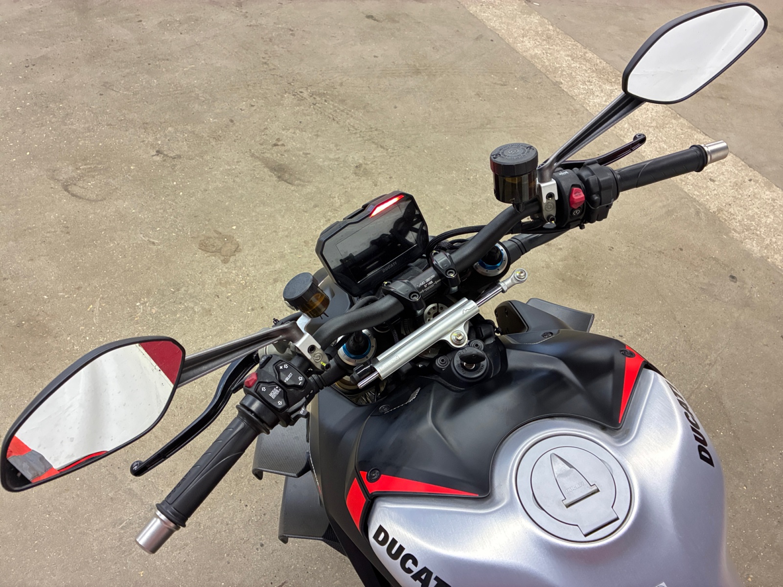DUCATI Streetfighter 1103 Streetfighter V4 2023 2023