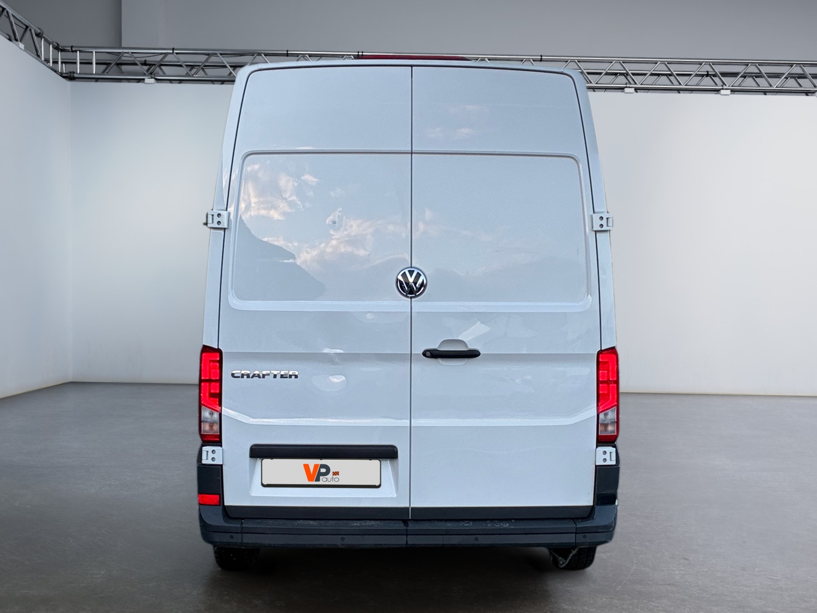 VOLKSWAGEN CRAFTER VAN 30 L3H3 11 M3 TRAC 2023