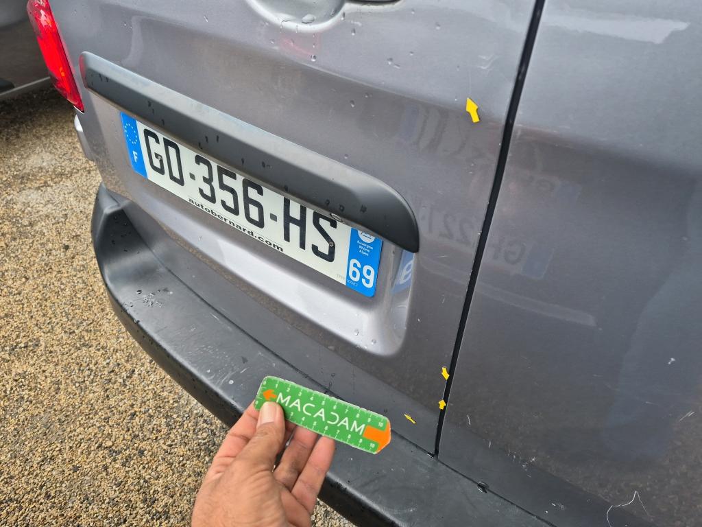 PEUGEOT EXPERT FOURGON FGN TOLE STANDARD BLUEHDI 180 S&S EAT8 ASPHALT 2021