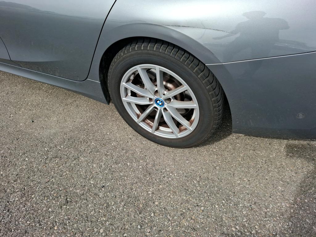 BMW SERIE 3 TOURING G21 LCI 320e 204 ch BVA8 Business Design 2023