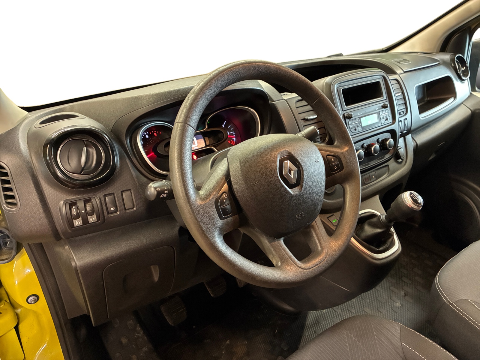 RENAULT TRAFIC FGN L2H1 1300 KG DCI 120 GRAND CONFORT 2021