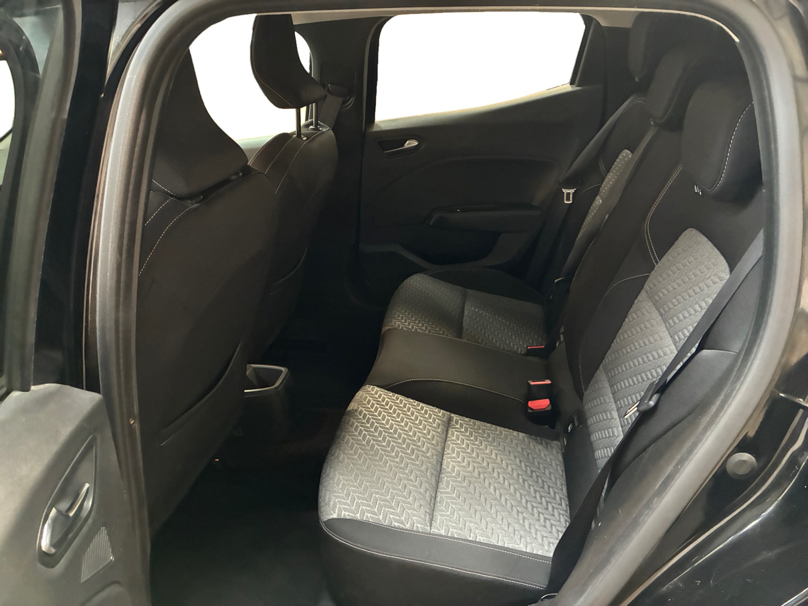 RENAULT CLIO V TCe 90 Evolution 2023
