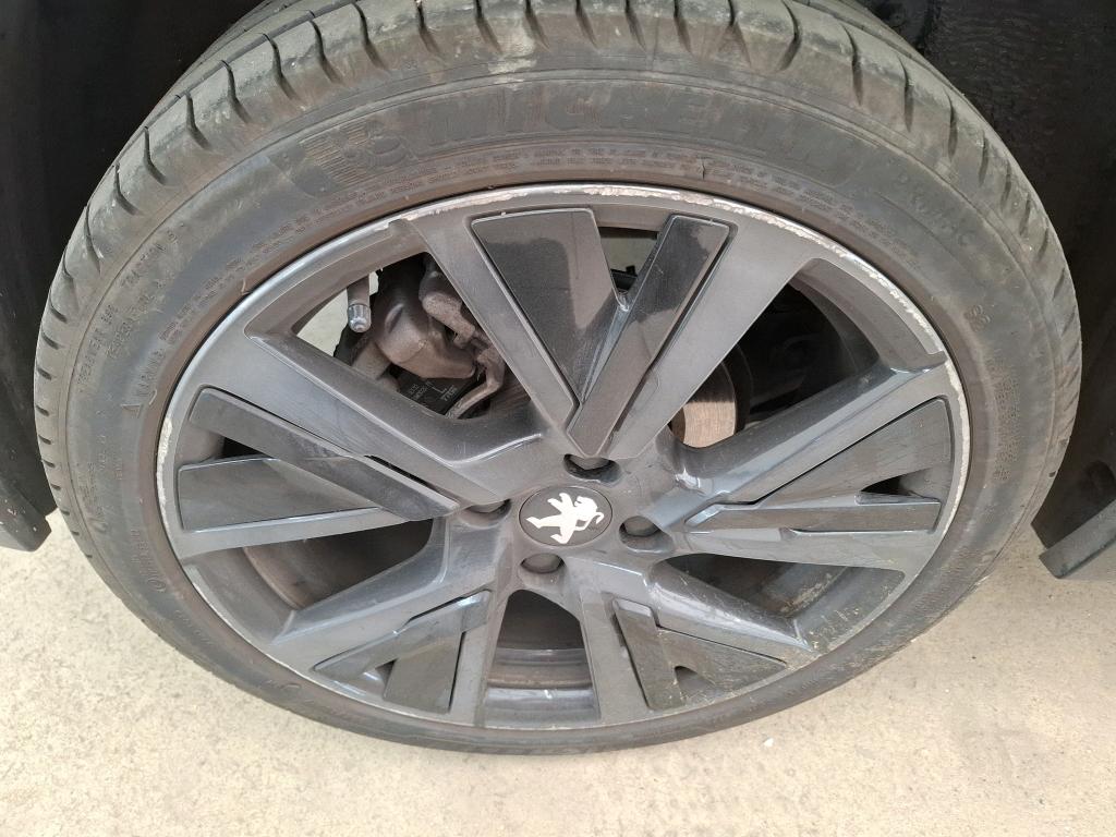 PEUGEOT 208) 208 PureTech 100 S&S BVM6 GT 2023