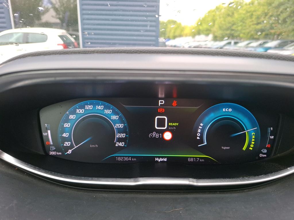 PEUGEOT 3008 Hybrid 225 e-EAT8 Allure 2022