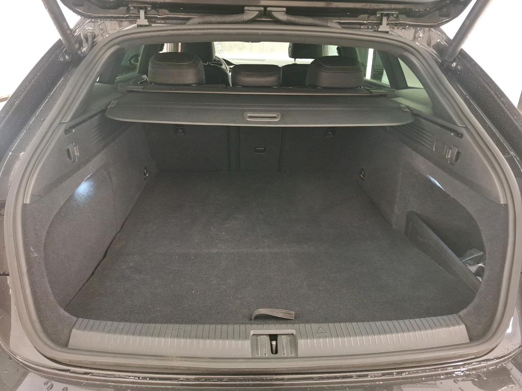 VOLKSWAGEN ARTEON SHOOTING Brake 1.4 eHybrid Rechargeable OPF 218 DSG6 R-Line 2022