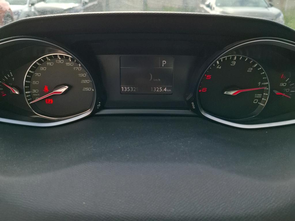 PEUGEOT 308 BlueHDi 130ch S&S EAT8 Active Business 2021