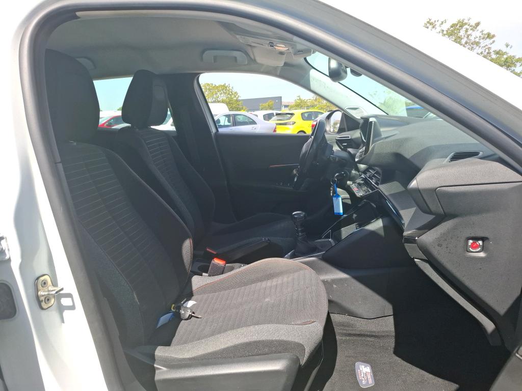 PEUGEOT 2008 BlueHDi 110 S&S BVM6 Active Pack 2021
