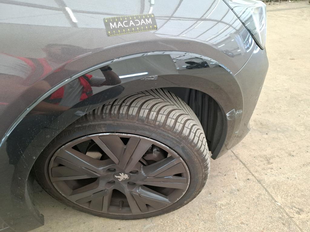 PEUGEOT 208) 208 PureTech 100 S&S BVM6 GT 2023