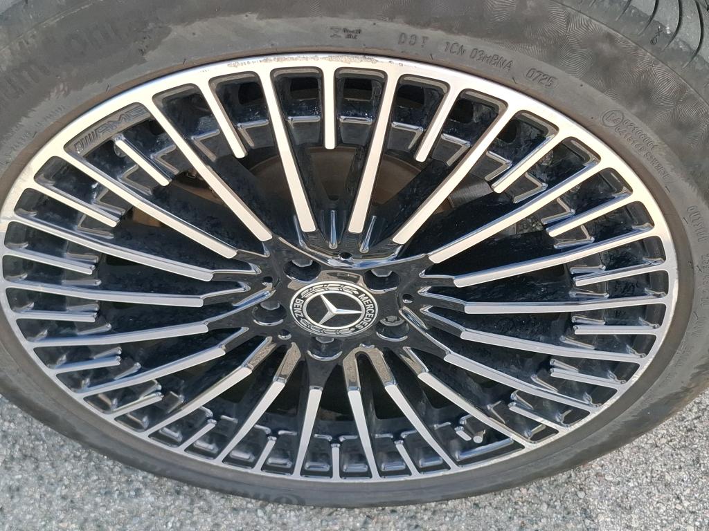 MERCEDES-BENZ EQB 250 AMG Line 2023