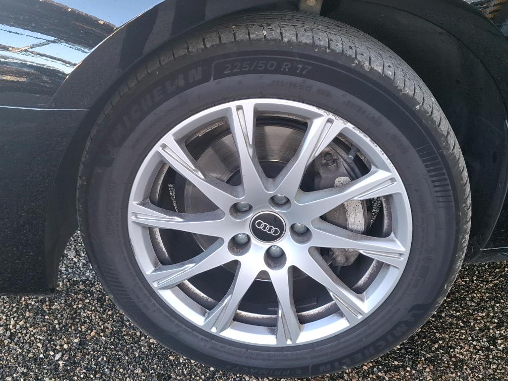AUDI A4 AVANT 40 TFSI 204 S tronic 7 Quattro Business Line 2022