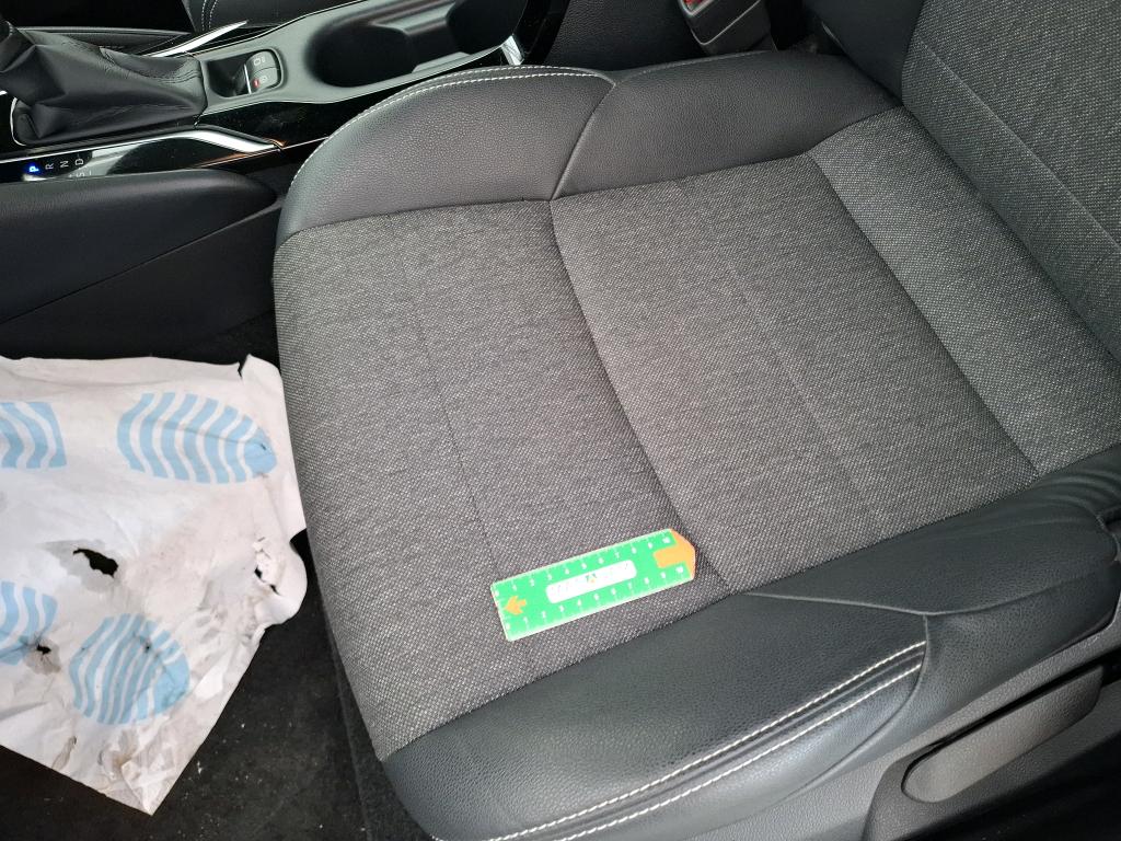 TOYOTA COROLLA TOURING Sports Hybride 184h Design 2021