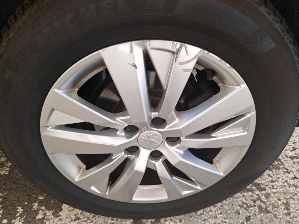 PEUGEOT 5008 PureTech 130ch S&S EAT8 Active Pack 2022