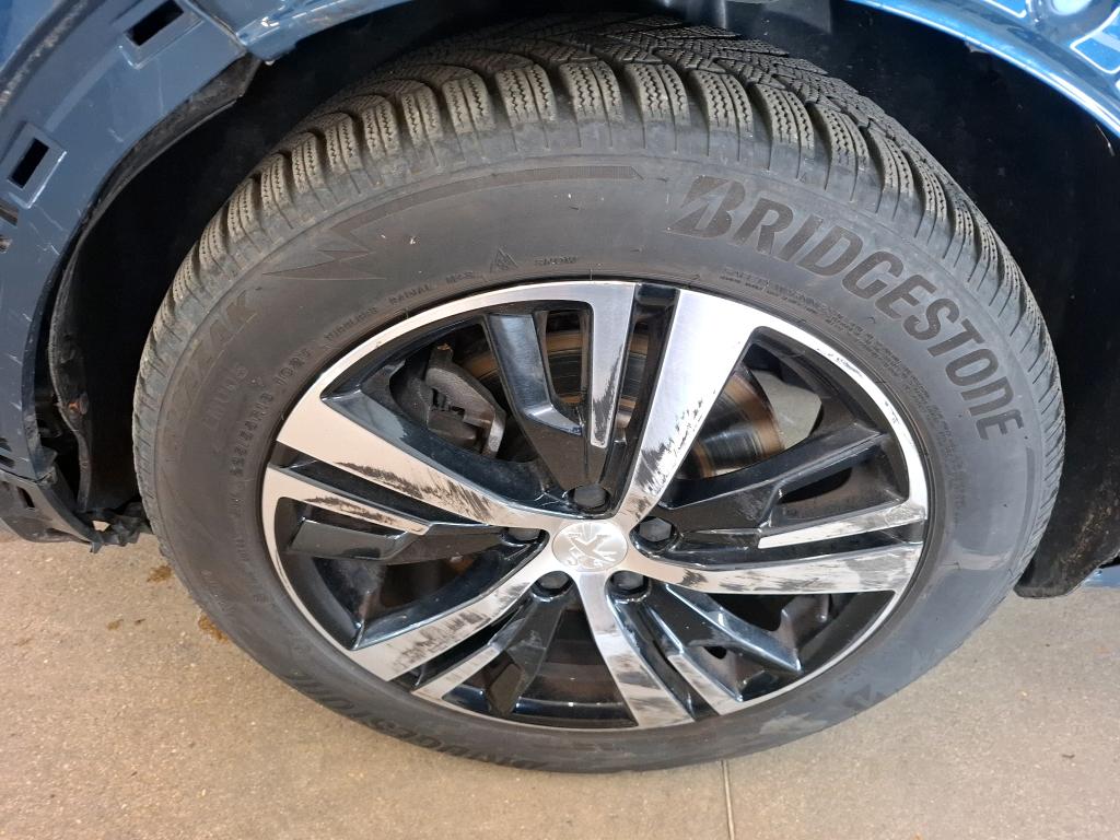 PEUGEOT 3008 Hybrid 225 e-EAT8 GT 2021