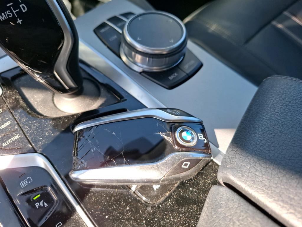 BMW SERIE 5 G30 LCI 530e TwinPower Turbo 292 ch BVA8 Business Design 2020