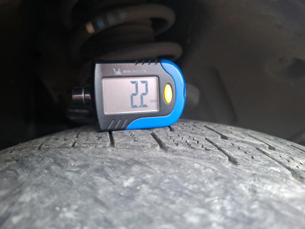 PEUGEOT EXPERT FOURGON FGN TOLE STANDARD 1.5 BLUEHDI 120 S&S BVM6 PREMIUM 2022