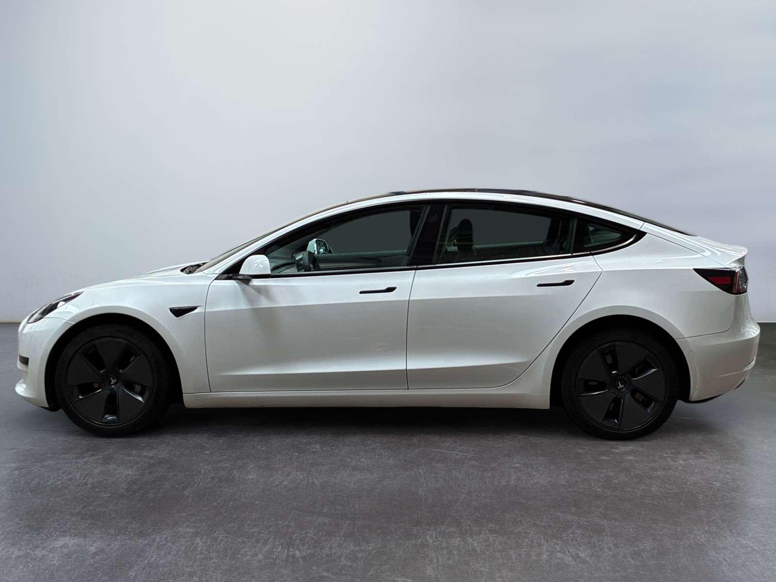 TESLA MODEL 3 Standard Range Plus RWD 2021