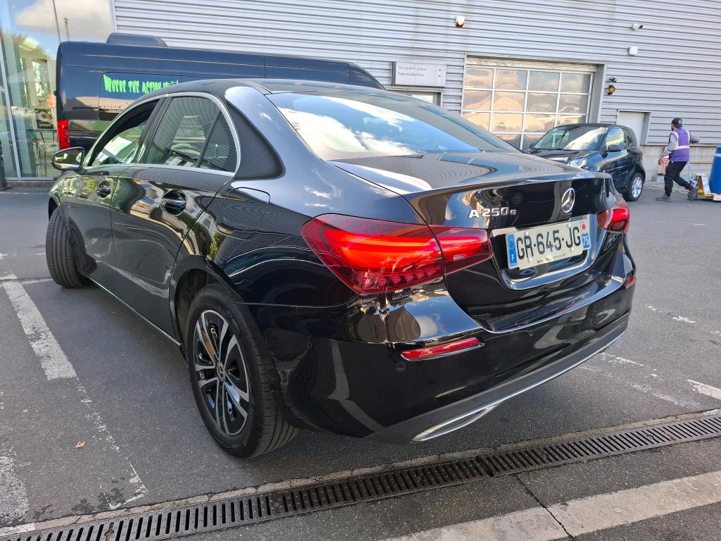 MERCEDES-BENZ CLASSE A 250 e 8G-DCT Progressive Line 2023