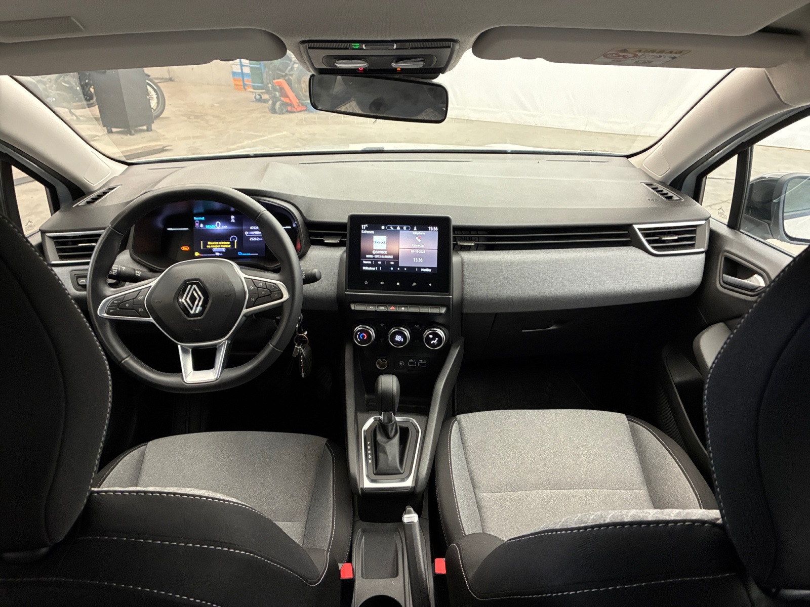 RENAULT Clio E-Tech full hybrid 145 Evolution 2024