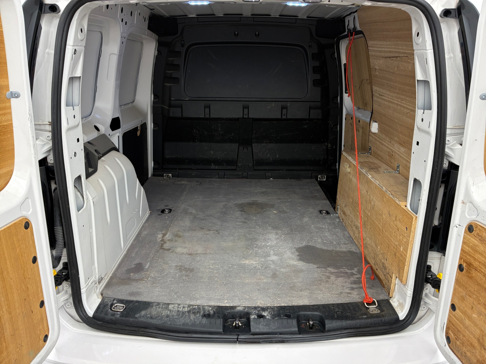 VOLKSWAGEN CADDY CARGO 2.0 TDI 122 DSG7 BUSINESS 2024