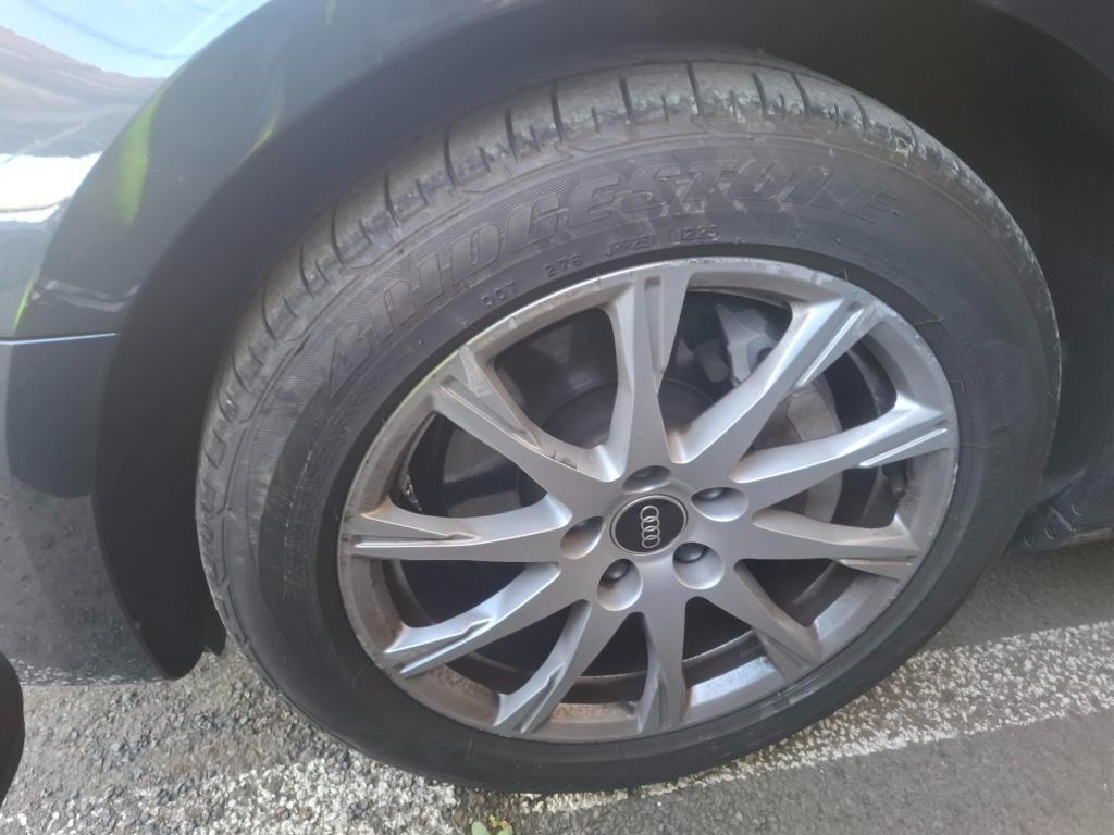 AUDI A4 BUSINESS 40 TFSI 204 S tronic 7 Line 2022
