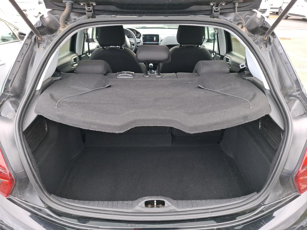 PEUGEOT 208 PureTech 82ch S&S BVM5 Signature 2019