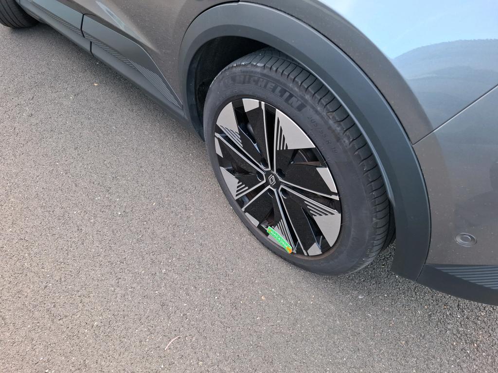 RENAULT SCENIC E-TECH electrique 220 ch grande autonomie Techno 2025