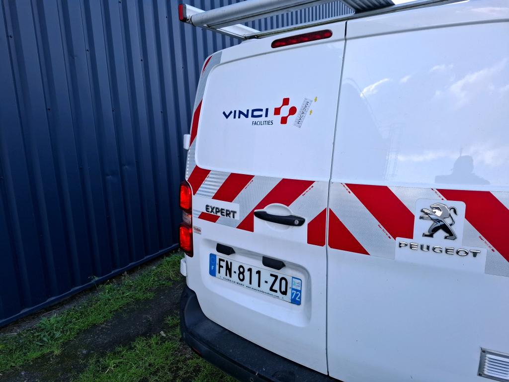 PEUGEOT EXPERT FOURGON TOLE STANDARD 1.5 BLUEHDI 120 S&S BVM6 PREMIUM 2020